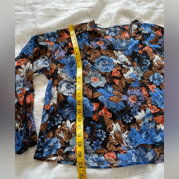 Zara Women’s Medium Multi-Color Medium Bishop Sleeve Top - Picture 6 of 13
